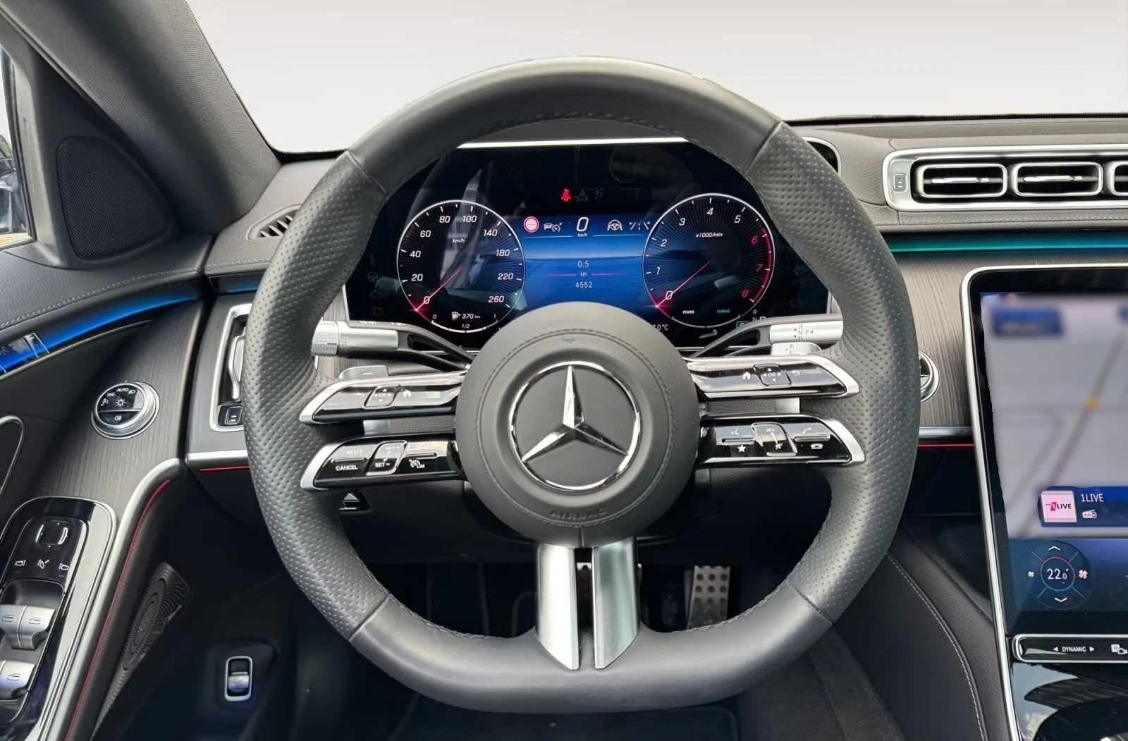 Mercedes-Benz S 500 AMG / LONG / BURM / PANO / MULTIBEAM / PANO/ 360 /, снимка 13 - Автомобили и джипове - 55886566