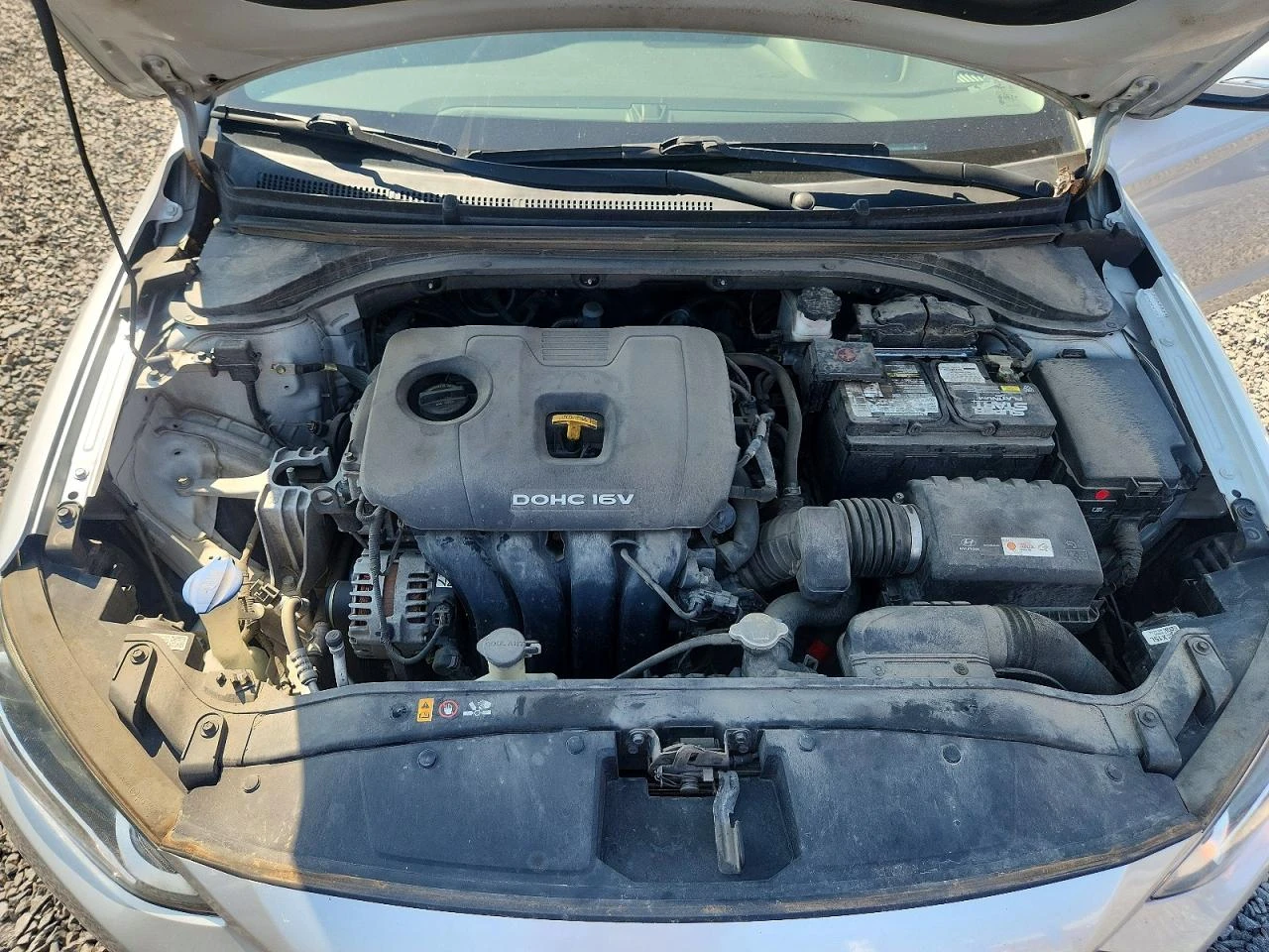 Hyundai Elantra 2.0l Limited, снимка 11 - Автомобили и джипове - 56145173