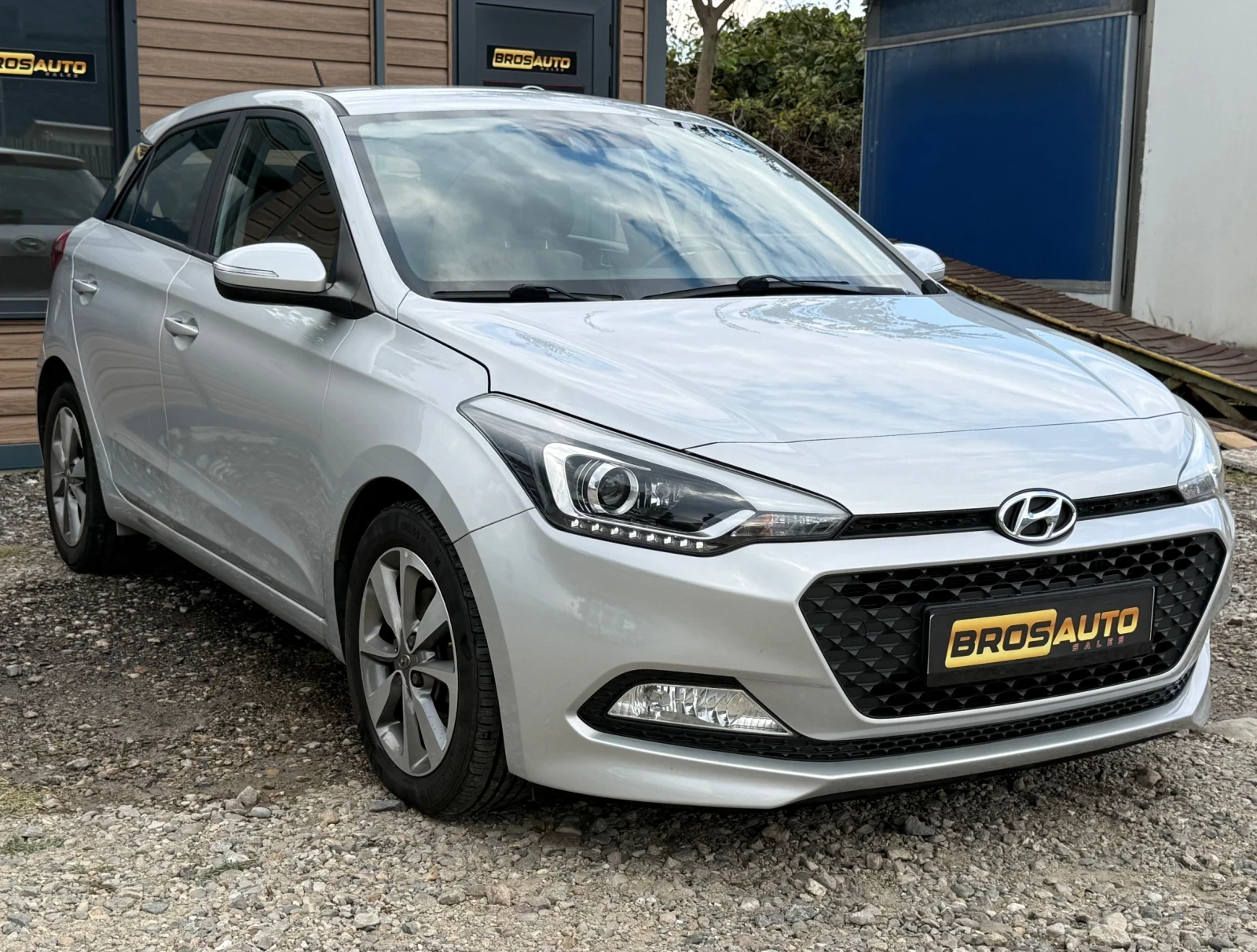 Hyundai I20 1.4 CRDI ACTIVE, снимка 2 - Автомобили и джипове - 56167937