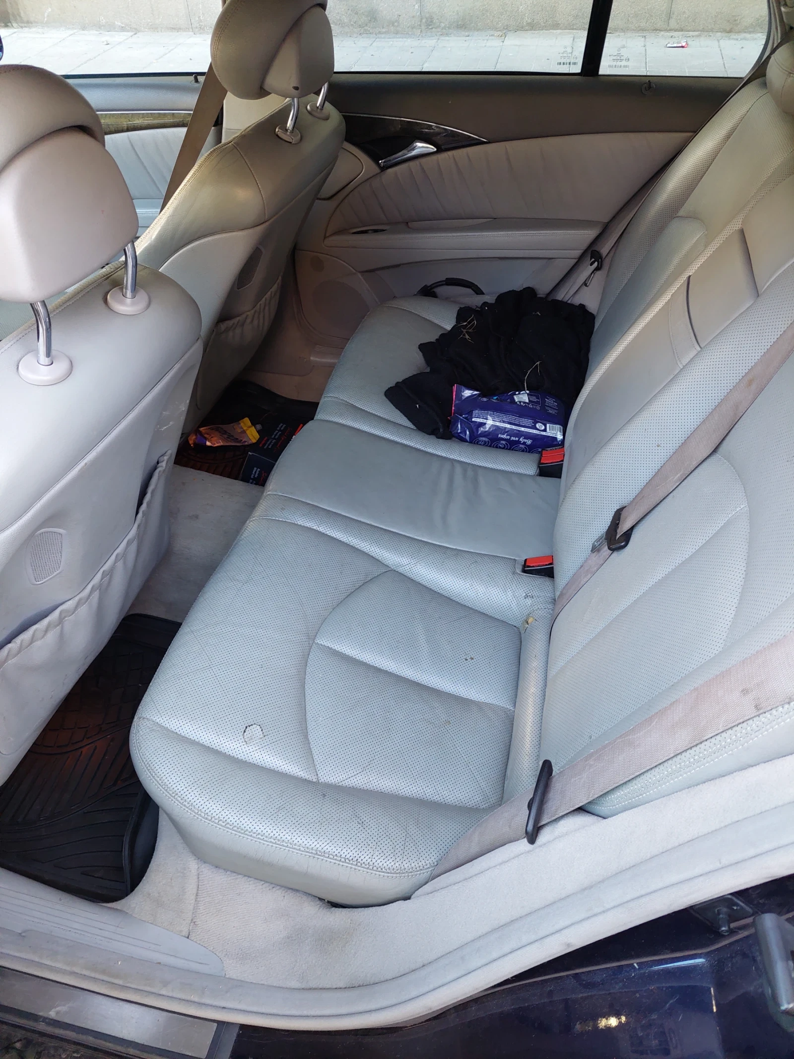 Mercedes-Benz E 320, снимка 7 - Автомобили и джипове - 56200060