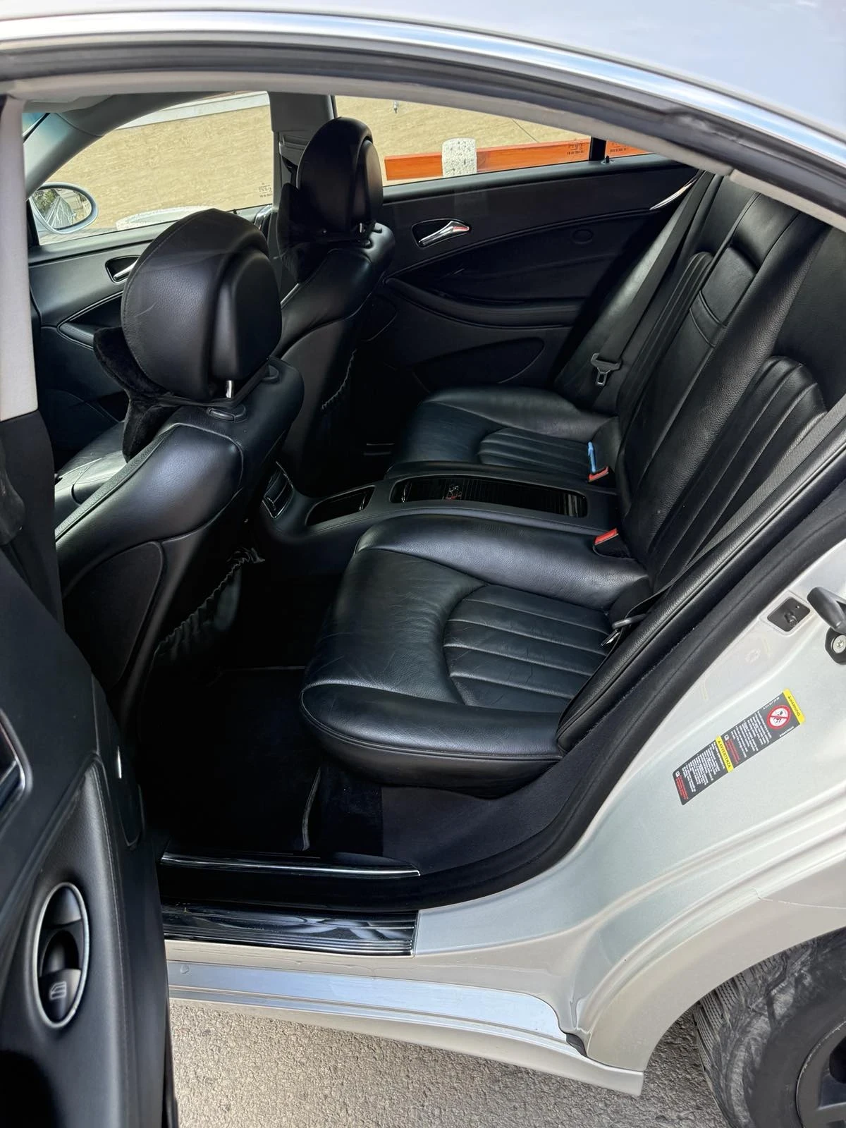 Mercedes-Benz CLS 320 Cls, снимка 8 - Автомобили и джипове - 56234134