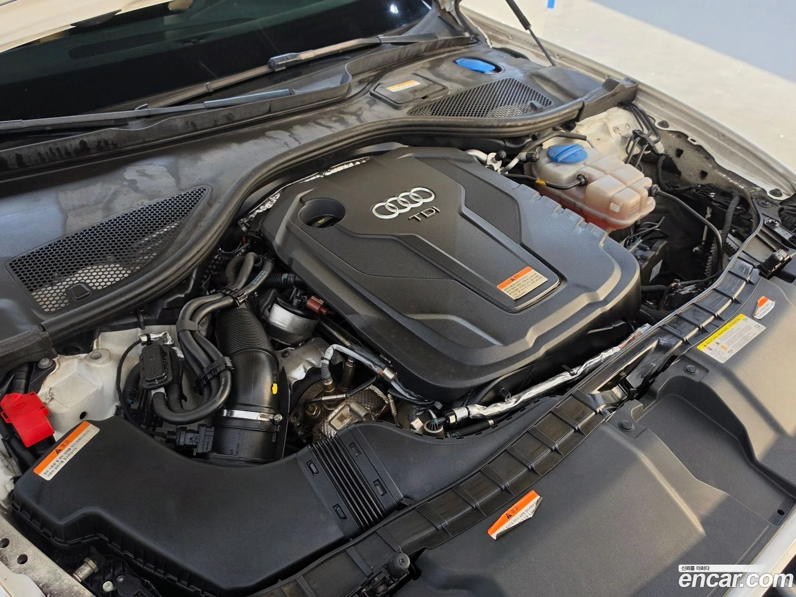 Audi A6 35 TDI, снимка 6 - Автомобили и джипове - 56378836