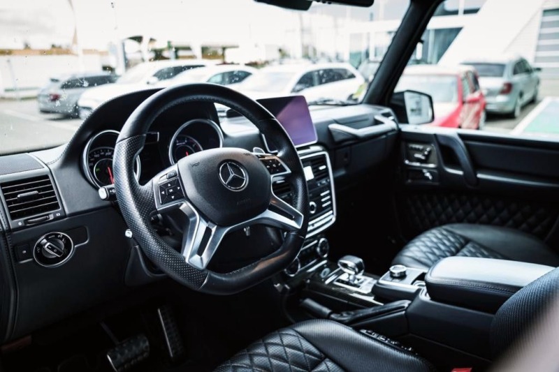 Mercedes-Benz G 63 AMG Edition 463*Designo*Carbon*AHK, снимка 11 - Автомобили и джипове - 43394252