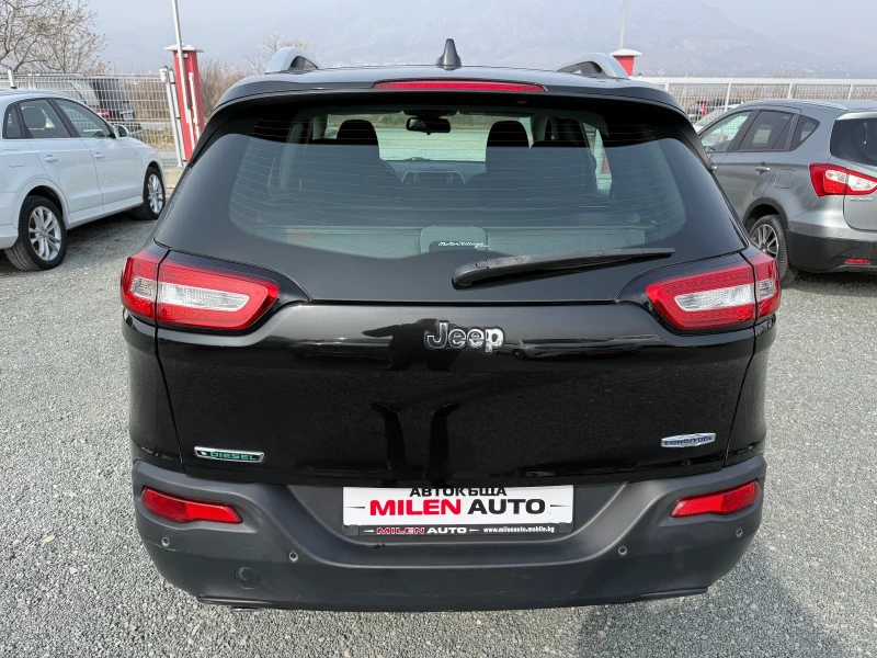 Jeep Cherokee (KATO НОВА), снимка 7 - Автомобили и джипове - 48310615