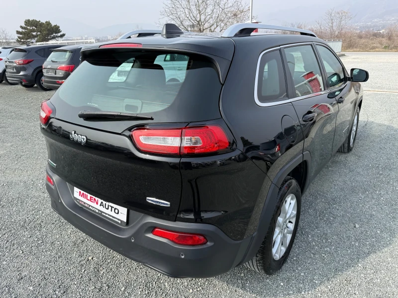 Jeep Cherokee (KATO НОВА), снимка 6 - Автомобили и джипове - 48310615