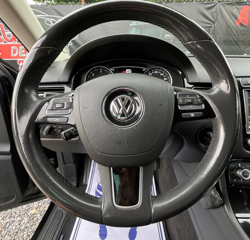 VW Touareg 3.0TDI* 262HP* ОТЛИЧНО СЪСТОЯНИЕ* СОБСТВЕН ЛИЗИНГ, снимка 11 - Автомобили и джипове - 50381600