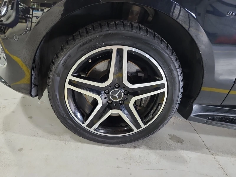 Mercedes-Benz GLE 43 AMG * * CARFAX * * АВТО КРЕДИТ * * , снимка 7 - Автомобили и джипове - 53216626