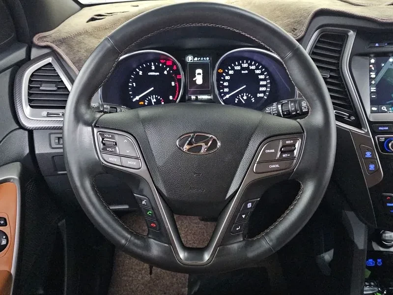 Hyundai Santa fe 2.0 4Wd Exclusive Special, снимка 13 - Автомобили и джипове - 53958521