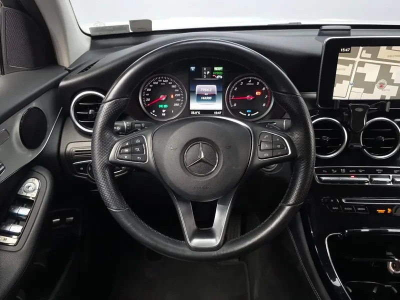 Mercedes-Benz GLC 300 4Matic, снимка 13 - Автомобили и джипове - 56020024