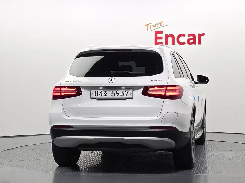 Mercedes-Benz GLC 300 4Matic, снимка 4 - Автомобили и джипове - 56020024