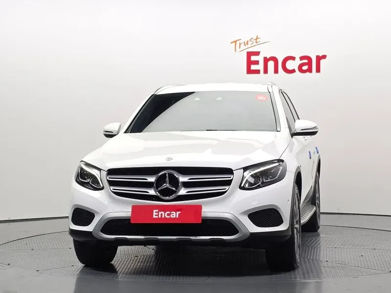 Mercedes-Benz GLC 300 4Matic, снимка 3 - Автомобили и джипове - 56020024