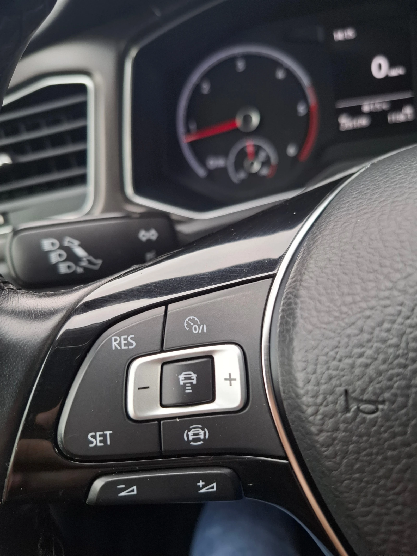 VW T-Roc 1.6 TDI | Mobile.bg   13