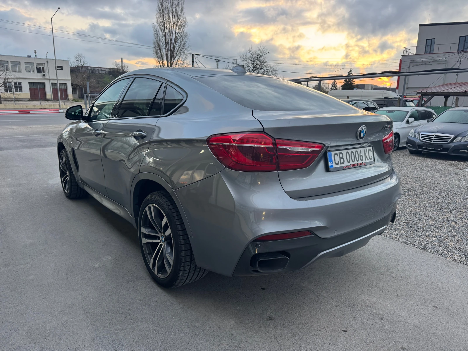 BMW X6 M50D - изображение 4