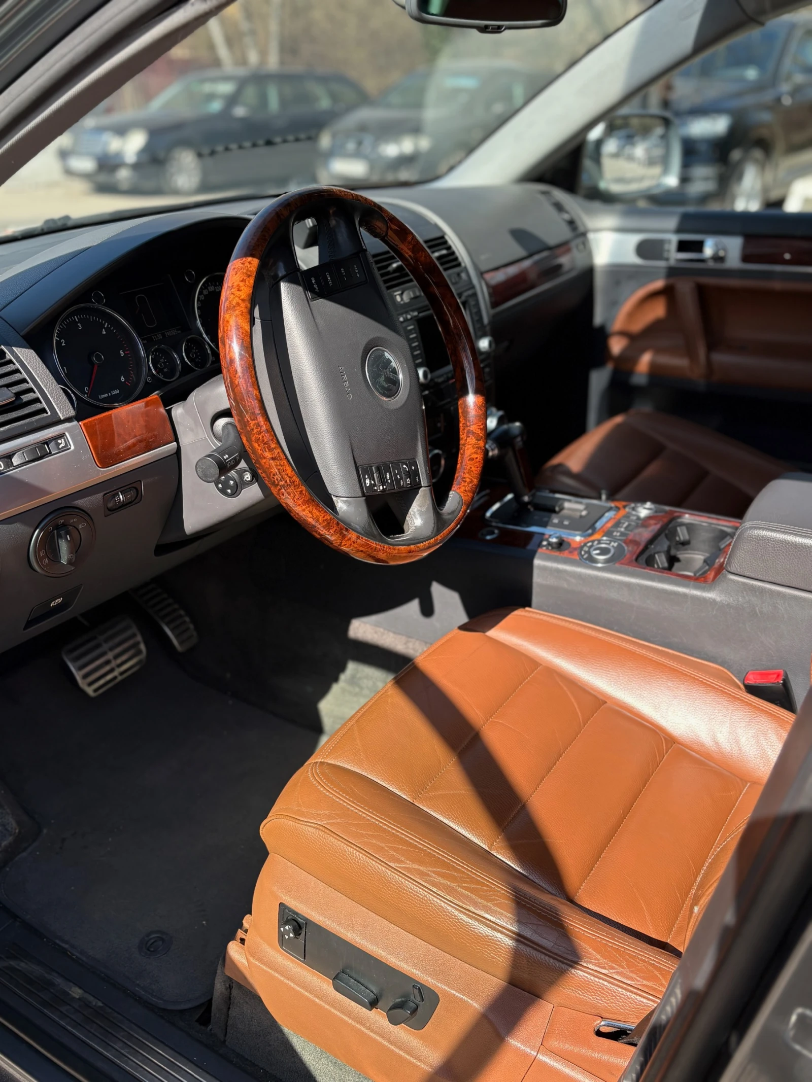 VW Touareg V10, снимка 7 - Автомобили и джипове - 53871408