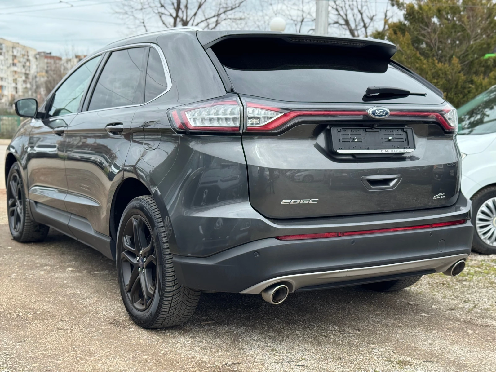 Ford Edge 2.0TDCI * TITANIUM* NAVI* DISTRONIC, снимка 5 - Автомобили и джипове - 54031030