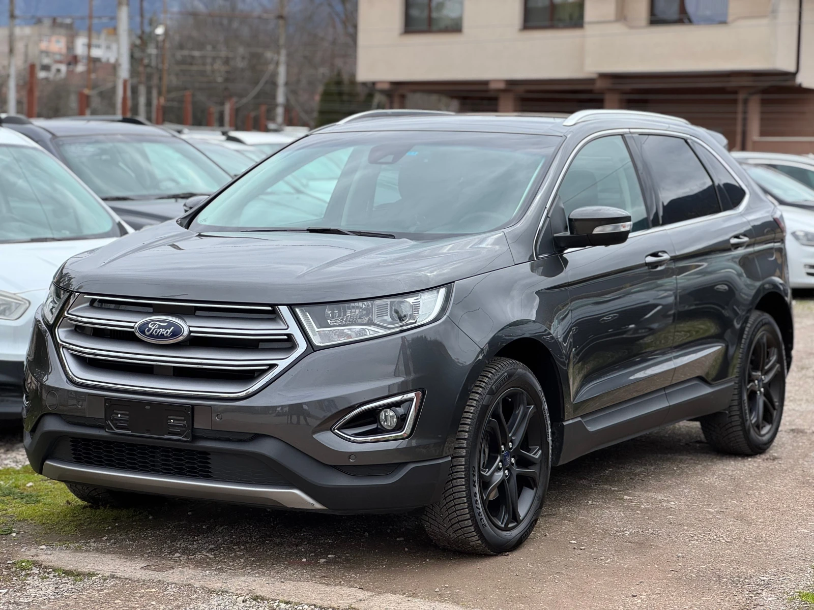 Ford Edge 2.0TDCI * TITANIUM* NAVI* DISTRONIC, снимка 4 - Автомобили и джипове - 54031030