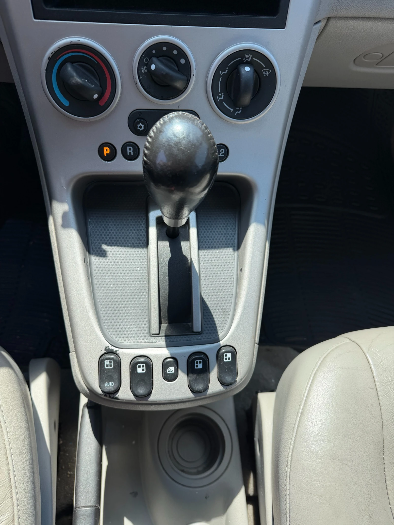 Chevrolet Equinox LT AWD Auto 3.4i V6 � ��� / ���� / � ������� | Mobile.bg � ����������� 16