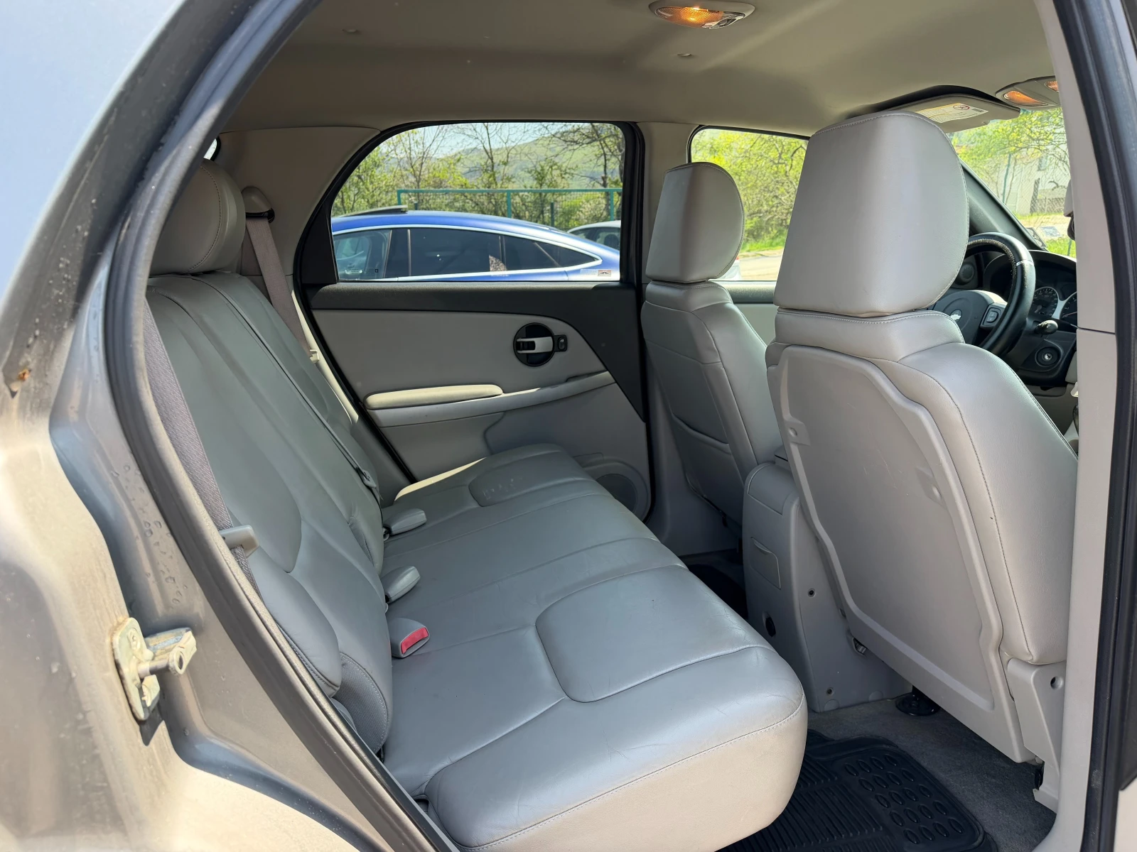 Chevrolet Equinox LT AWD Auto 3.4i V6 � ��� / ���� / � ������� | Mobile.bg � ����������� 12