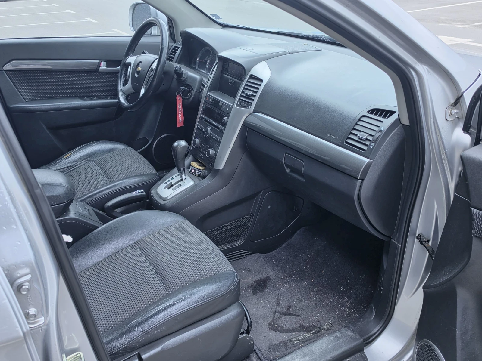 Chevrolet Captiva, снимка 16 - Автомобили и джипове - 54483176