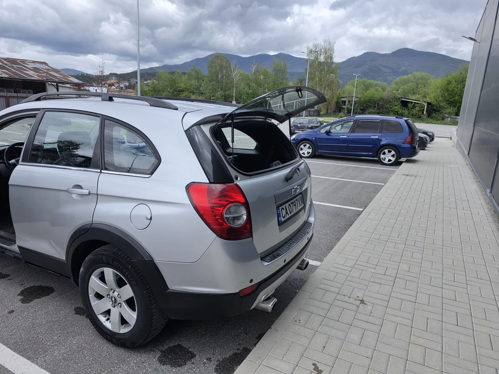 Chevrolet Captiva, снимка 15 - Автомобили и джипове - 54483176