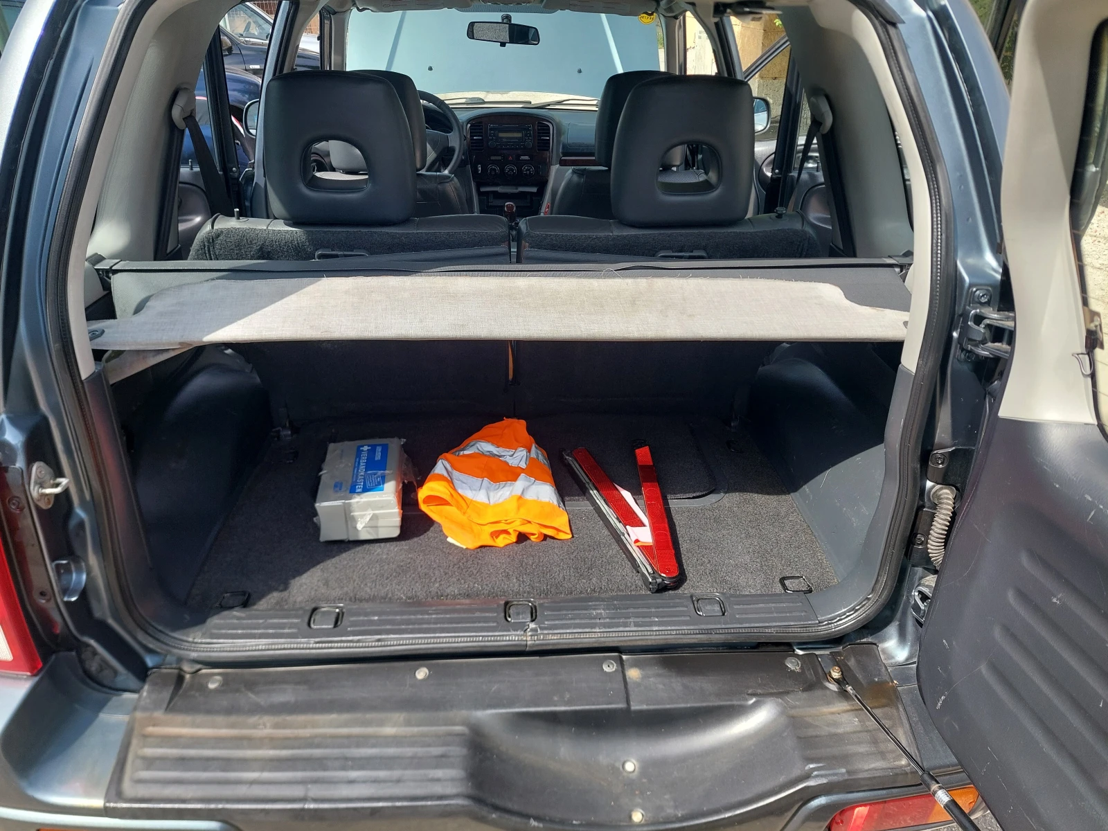 Suzuki Grand vitara 2.0i--128kc-ТОП СЪСТОЯНИЕ, снимка 13 - Автомобили и джипове - 54610272