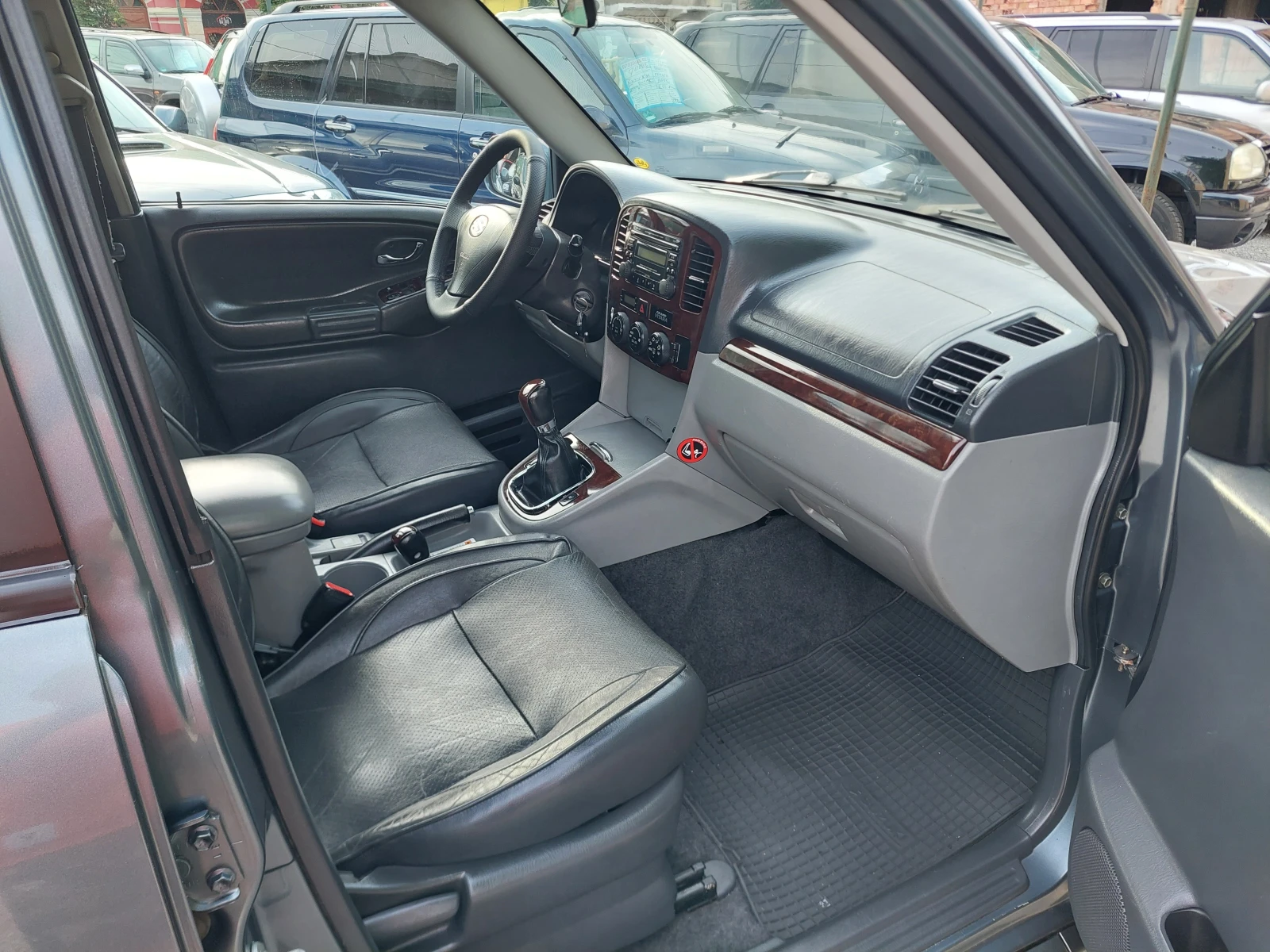 Suzuki Grand vitara 2.0i--128kc-ТОП СЪСТОЯНИЕ, снимка 7 - Автомобили и джипове - 54610272