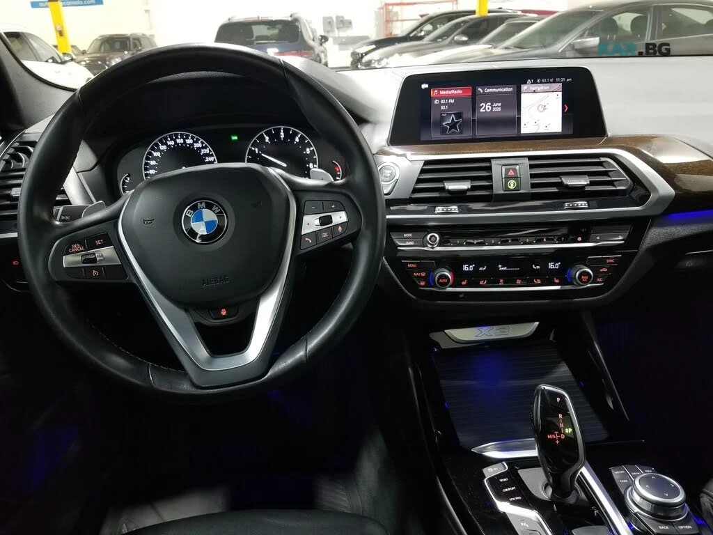 BMW X3 * PANORAMA * AWD * Автокредит (Цена до България), снимка 14 - Автомобили и джипове - 55090108