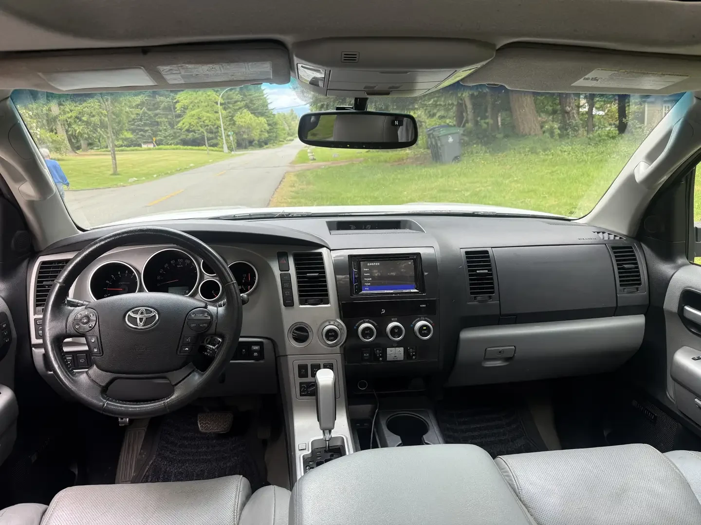 Toyota Sequoia 5.7* V8* PLATINUM* ПОДГРЕВ* ОБДУХВАНЕ* КАМЕРА* JBL, снимка 8 - Автомобили и джипове - 55103345