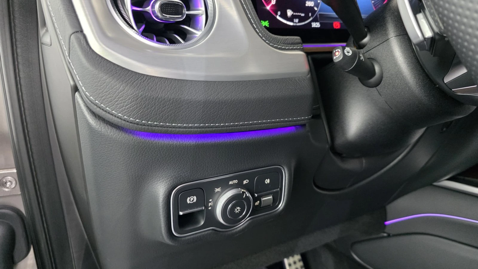 Mercedes-Benz G 450 ЛЮК* 360* KEYLESS* ПОДГРЕВ ВОЛАН* КРАЙНА ЦЕНА, снимка 17 - Автомобили и джипове - 55276554