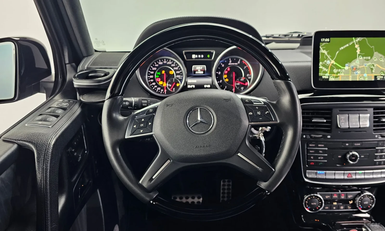 Mercedes-Benz G 63 AMG PROVERKA NA MQSTO* TOP CENA* UNIKAT* , снимка 13 - Автомобили и джипове - 55612019