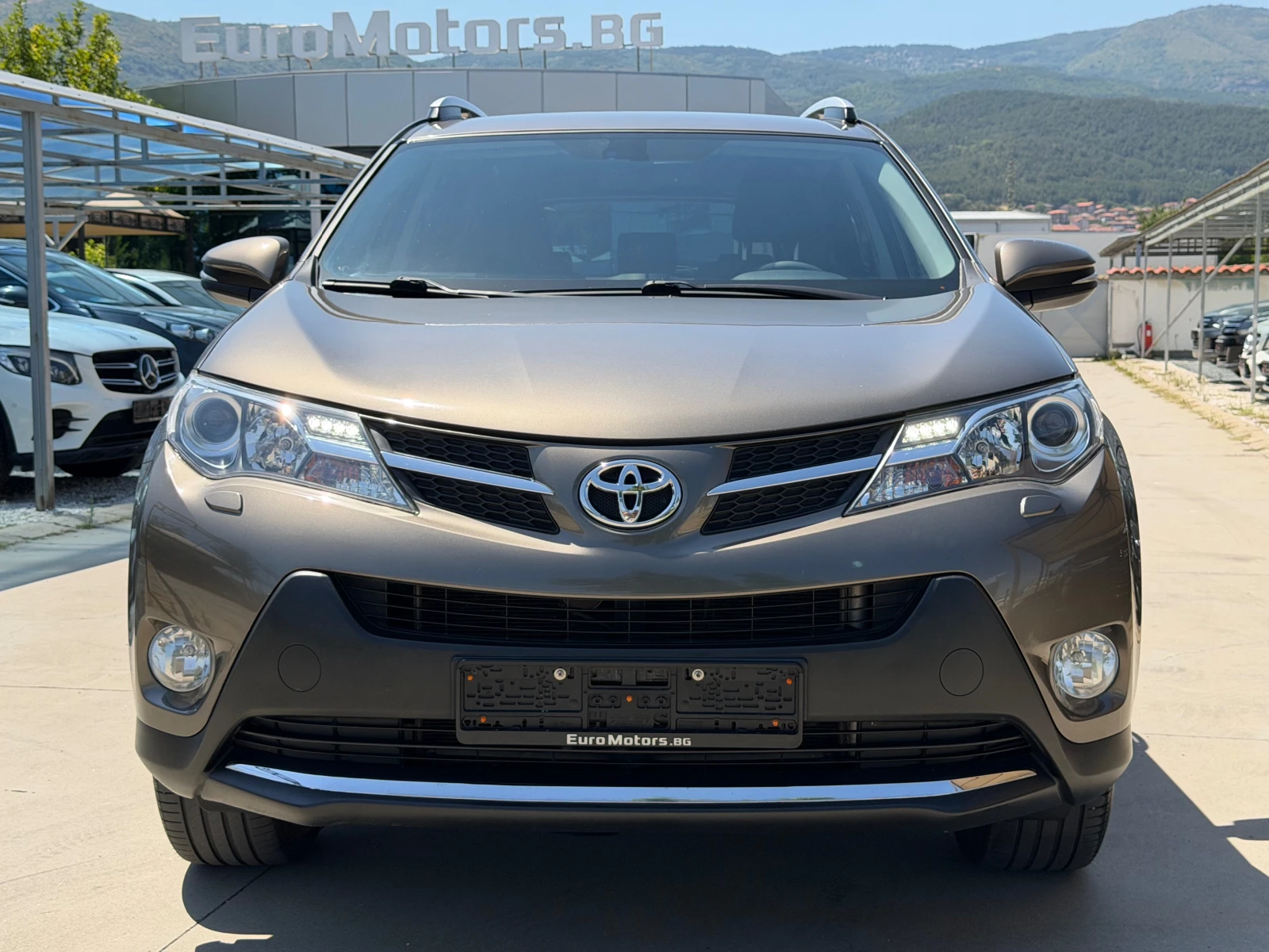 Toyota Rav4 2.0I, 4X4, ПЪЛНА СЕРВИЗНА ИСТОРИЯ+ ФАКТУРИ!, снимка 2 - Автомобили и джипове - 55644807