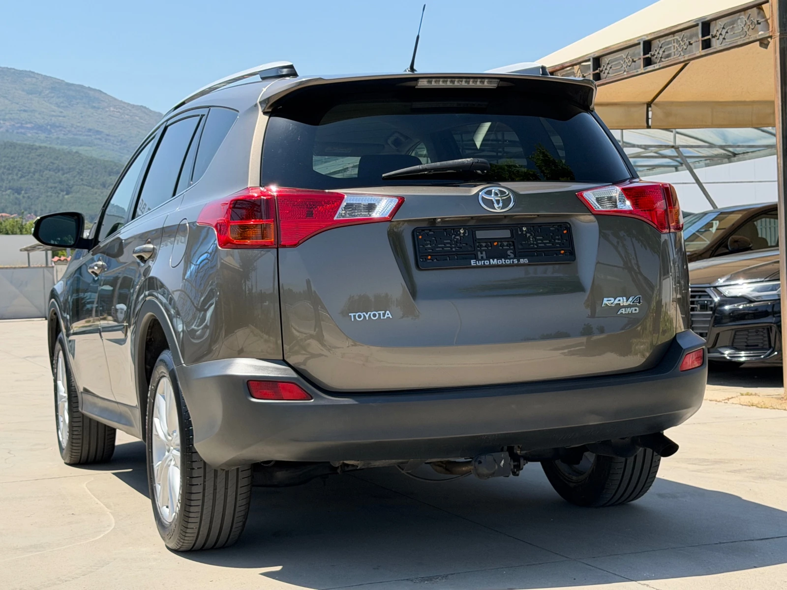 Toyota Rav4 2.0I, 4X4, ПЪЛНА СЕРВИЗНА ИСТОРИЯ+ ФАКТУРИ!, снимка 6 - Автомобили и джипове - 55644807