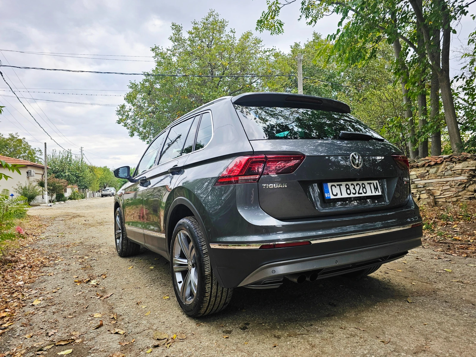 VW Tiguan, снимка 16 - Автомобили и джипове - 56554438