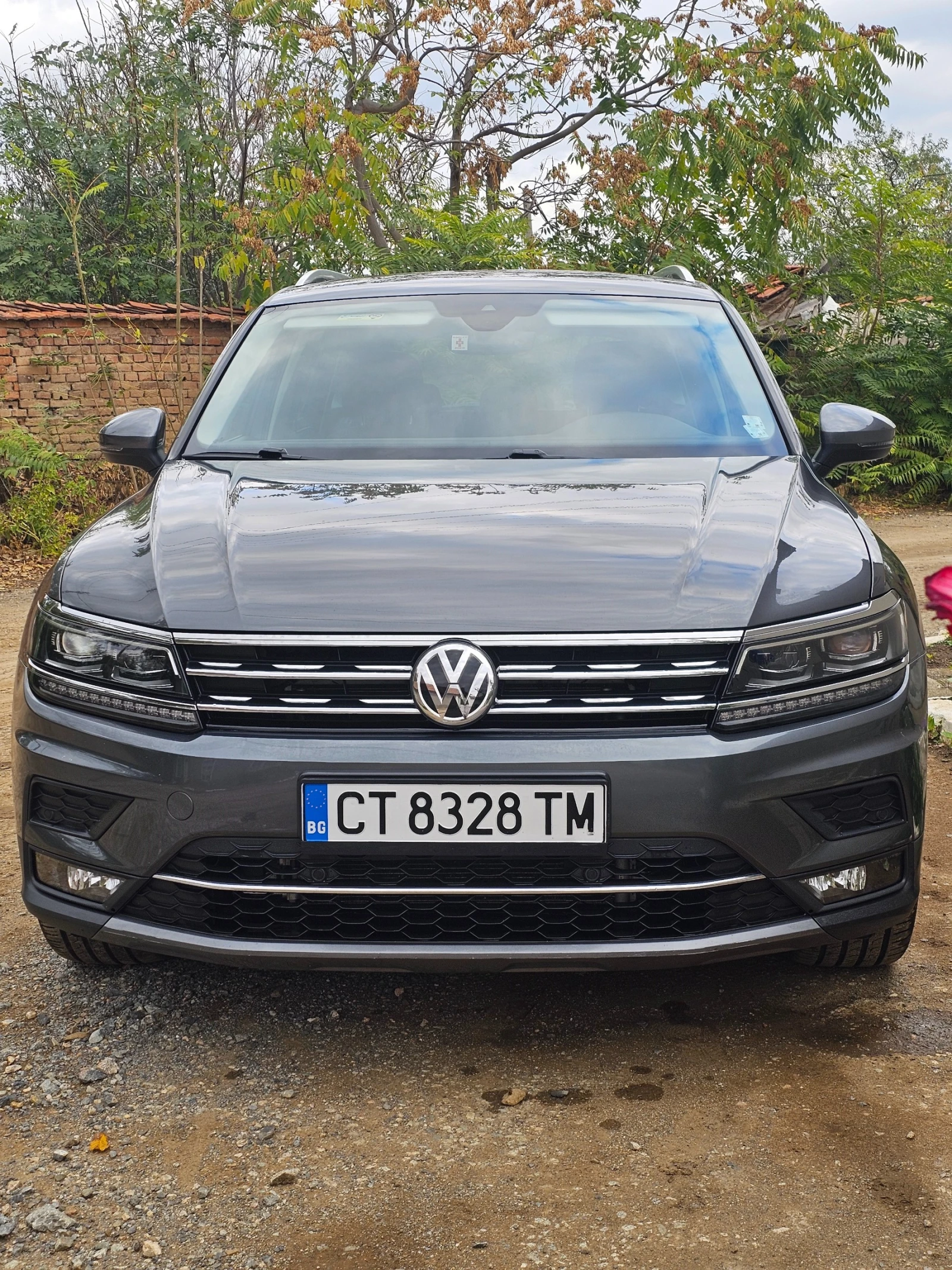 VW Tiguan, снимка 2 - Автомобили и джипове - 56554438