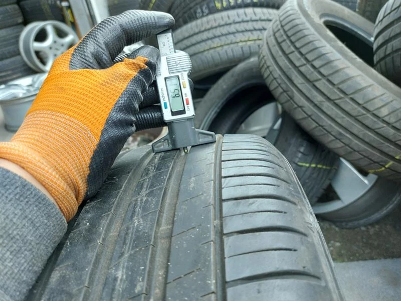 Гуми Летни 215/55R16, снимка 4 - Гуми и джанти - 36800669