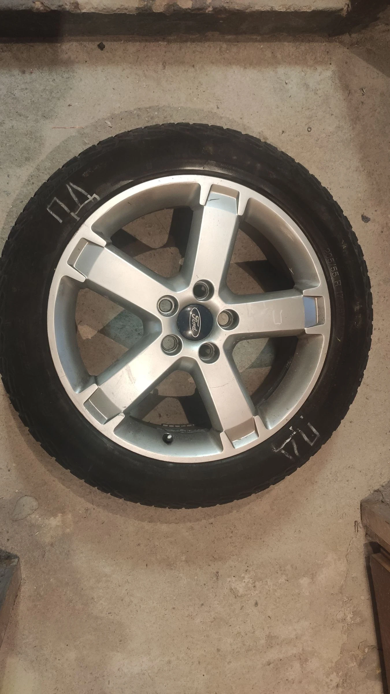 ���� � ������ 205/55R17 �� Ford | Mobile.bg � ����������� 5