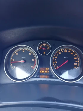 Opel Astra Топ състояние!!!1.3 CDTI Всички екстри , снимка 10