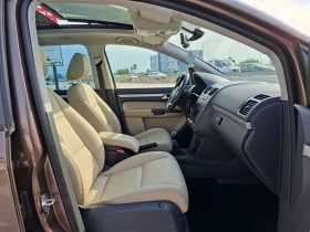 VW Touran САМОПАРКИРАНЕ/ПАНОРАМА/КОЖА/НАВИГАЦИЯ/ПОДГРЕВ | Auto.bg — изображение 12