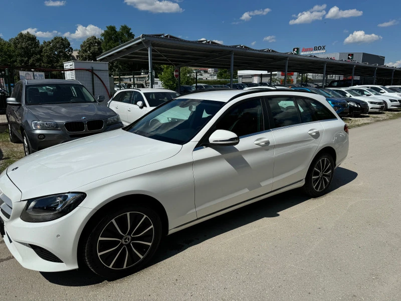 Mercedes-Benz C 220 4matic 194k.c. Facelift Топ състояние, снимка 3 - Автомобили и джипове - 39989232