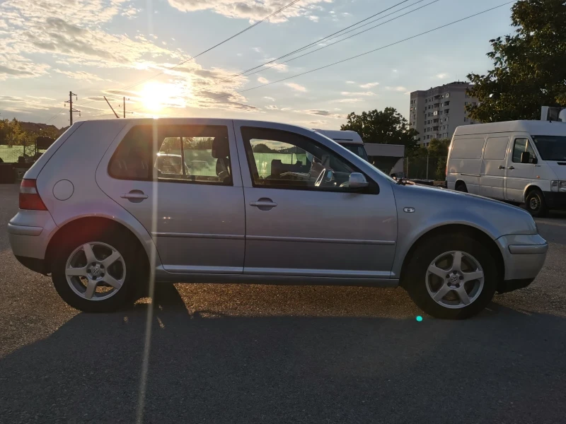 VW Golf 1.9TDi 101кс., снимка 6 - Автомобили и джипове - 47340511