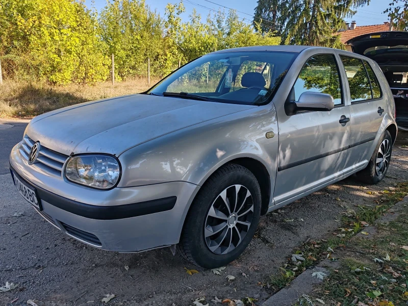 VW Golf 1.6, снимка 1 - Автомобили и джипове - 47397779