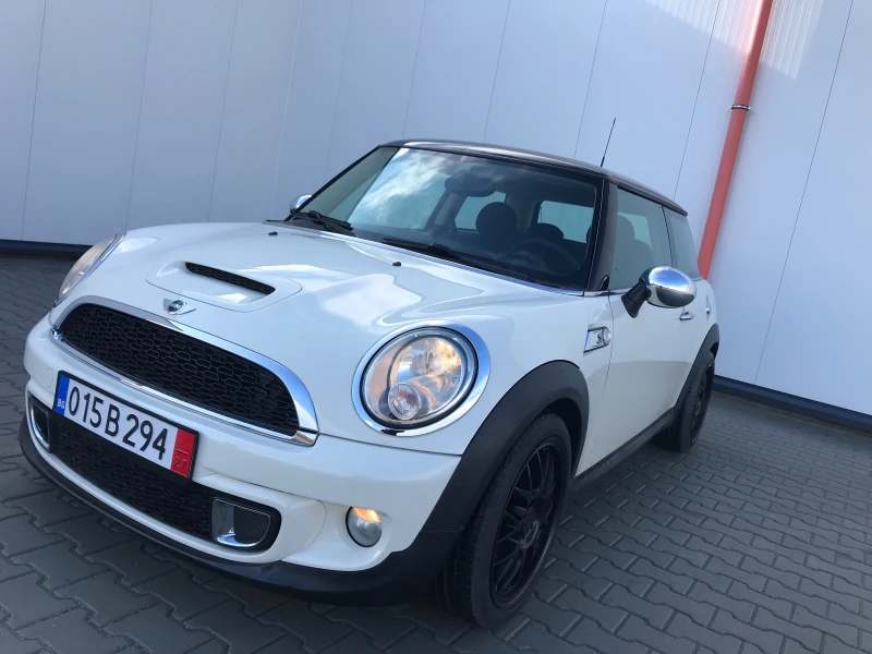 Mini Cooper s 1.6 turbo, снимка 1 - Автомобили и джипове - 48281653