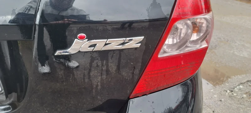 Honda Jazz, снимка 8 - Автомобили и джипове - 48456790