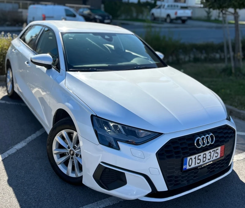 Audi A3 30 g-tron* Distronic* Bang&Olufsen, снимка 2 - Автомобили и джипове - 52120935