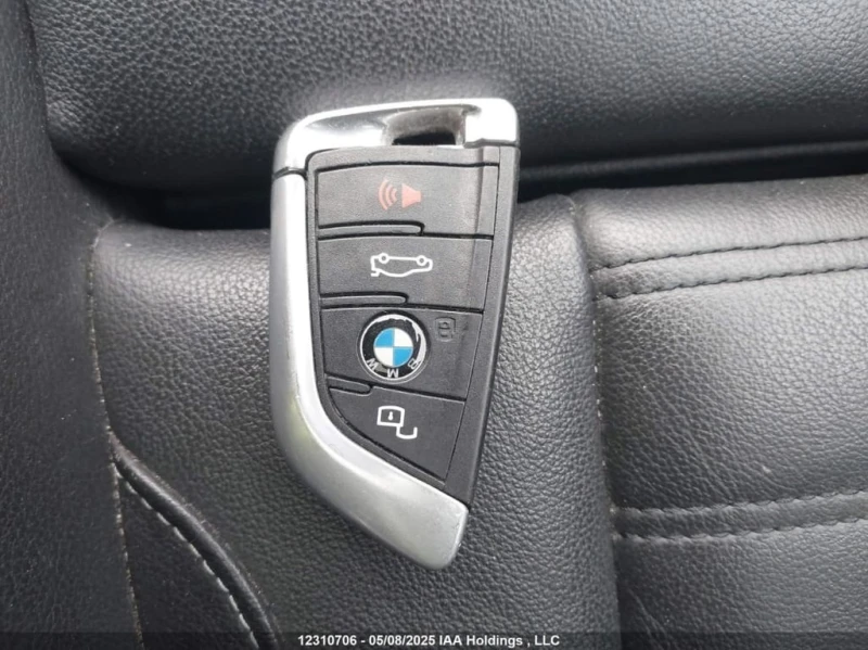 BMW 330 * XDRIVE * CARFAX * БЕЗ ПЪРВОНАЧАЛНА ВНОСКА, снимка 11 - Автомобили и джипове - 52735214