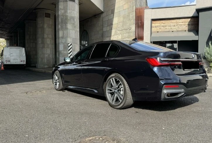 BMW 730 d xDrive M Sport, снимка 4 - Автомобили и джипове - 47398050