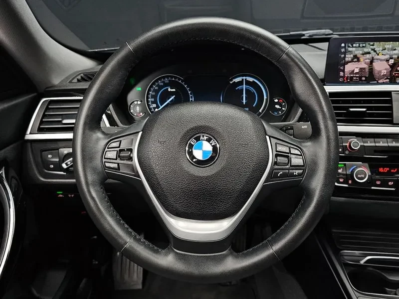 BMW 320, снимка 13 - Автомобили и джипове - 54833850