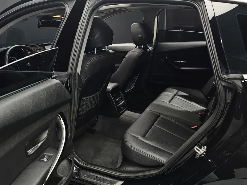 BMW 320, снимка 12 - Автомобили и джипове - 54833850