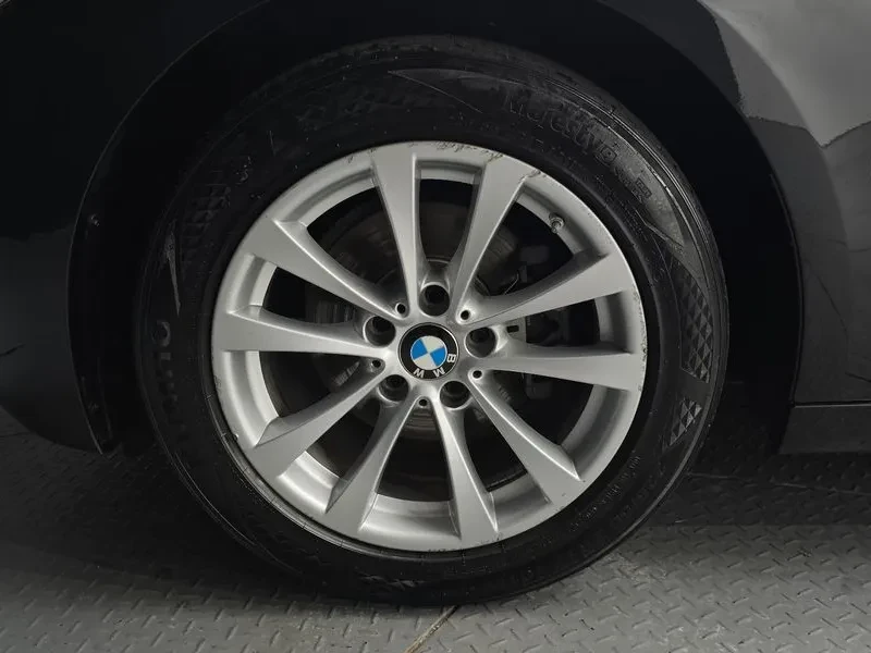 BMW 320, снимка 5 - Автомобили и джипове - 54833850
