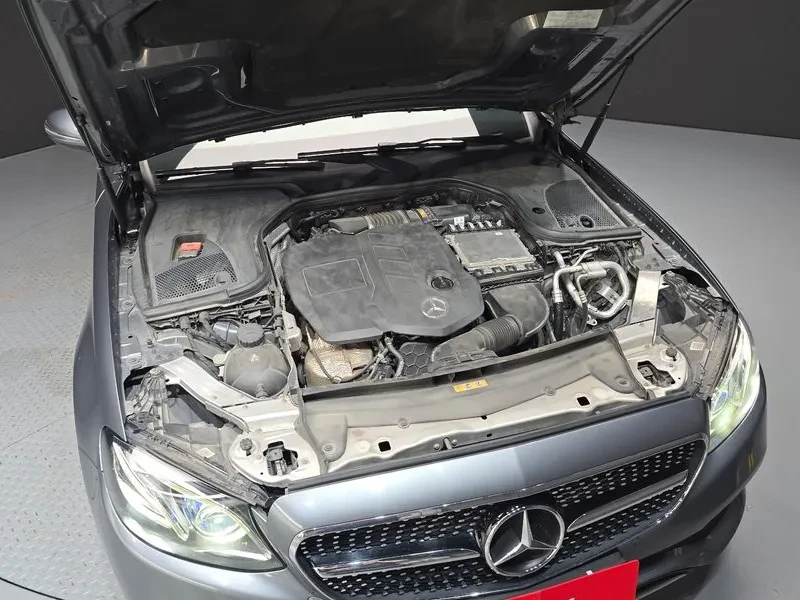 Mercedes-Benz E 220 D 4Matic - САМО 30% АВАНС, снимка 6 - Автомобили и джипове - 55800245